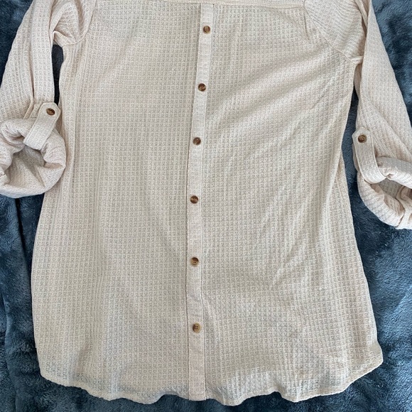 daytrip button up blouse - Picture 2 of 3